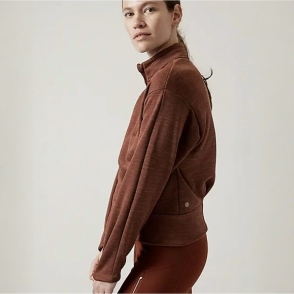 Athleta Altitude Polartec Half Zip Sweatshirt in color Mahogany size Large - Picture 2 of 10